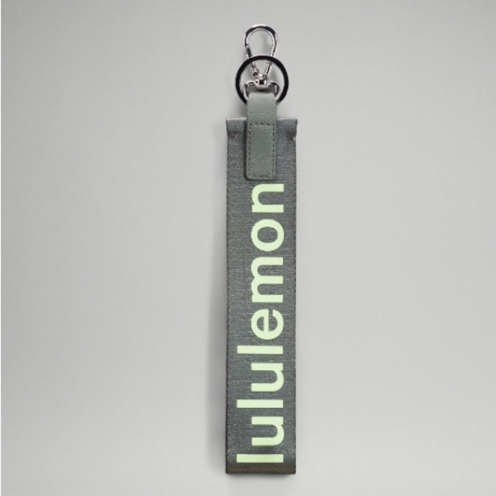 lululemon never lost keychain
